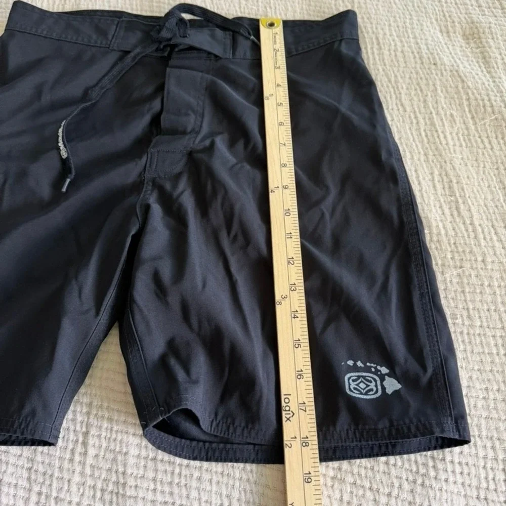 Maui Built Board Shorts Men Size 32 Black Cargo Pocket Lace Up‎ Swim Trunks Surf